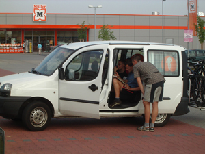 Pause an einer Raststätte